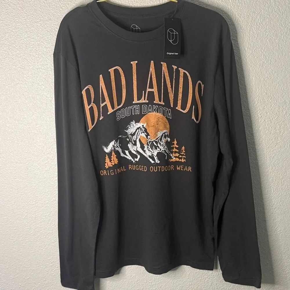 Original Use- Dark Gray Bad Lands Graphic Shirt- long sleeve- Size Large